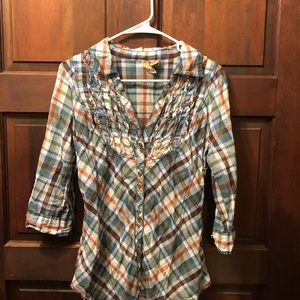 BKE fitted plaid, v neck, button down shirt, med